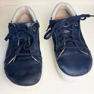 Youth Classic Navy Birkenstock Sneakers size 34